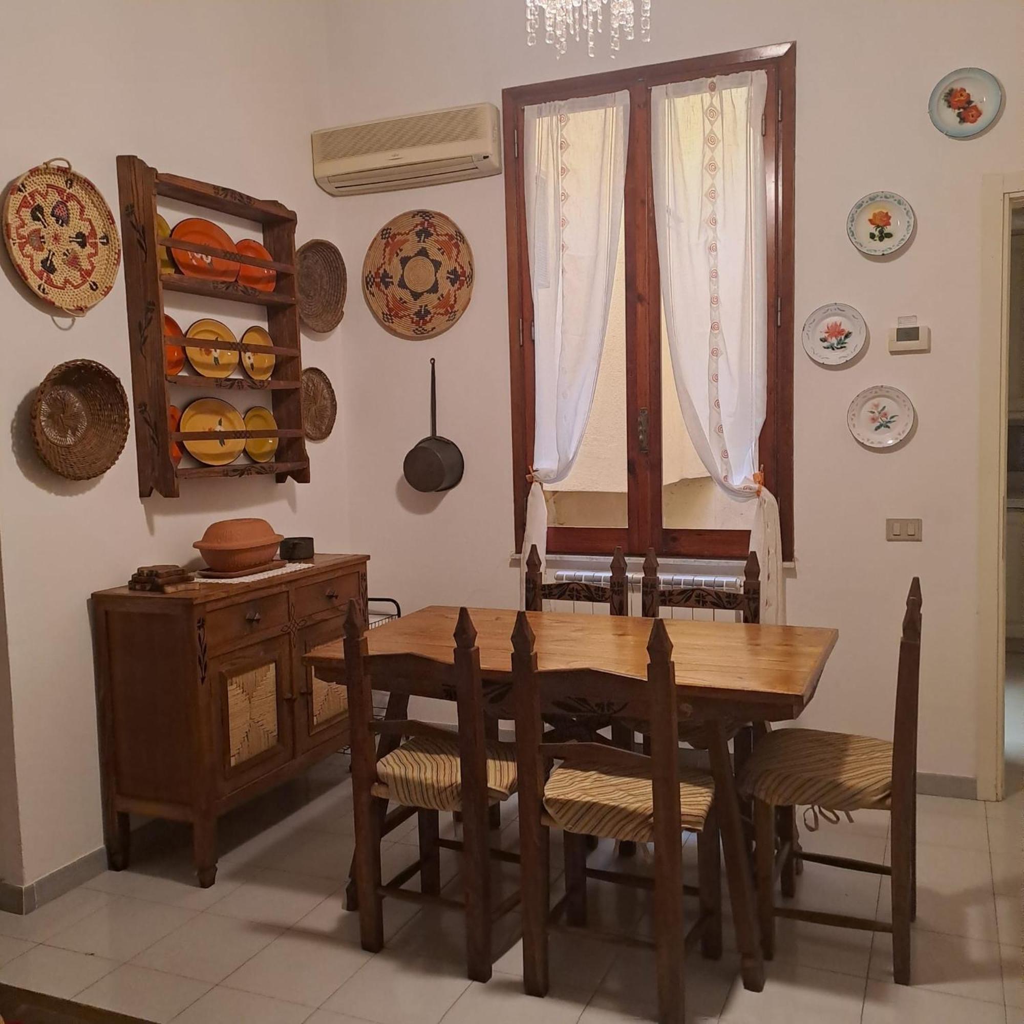 カリアリCasa Biasiアパートメント エクステリア 写真